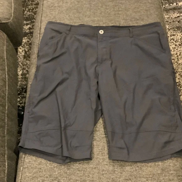 Kuhl Men's Grey Flat Front Shorts - Picture 2 of 7